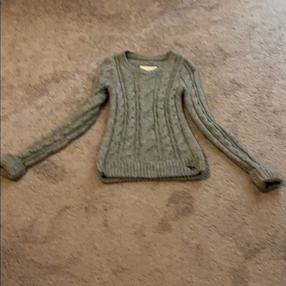 Abercrombie & Fitch Sweaters - Abercrombie and Fitch Xs